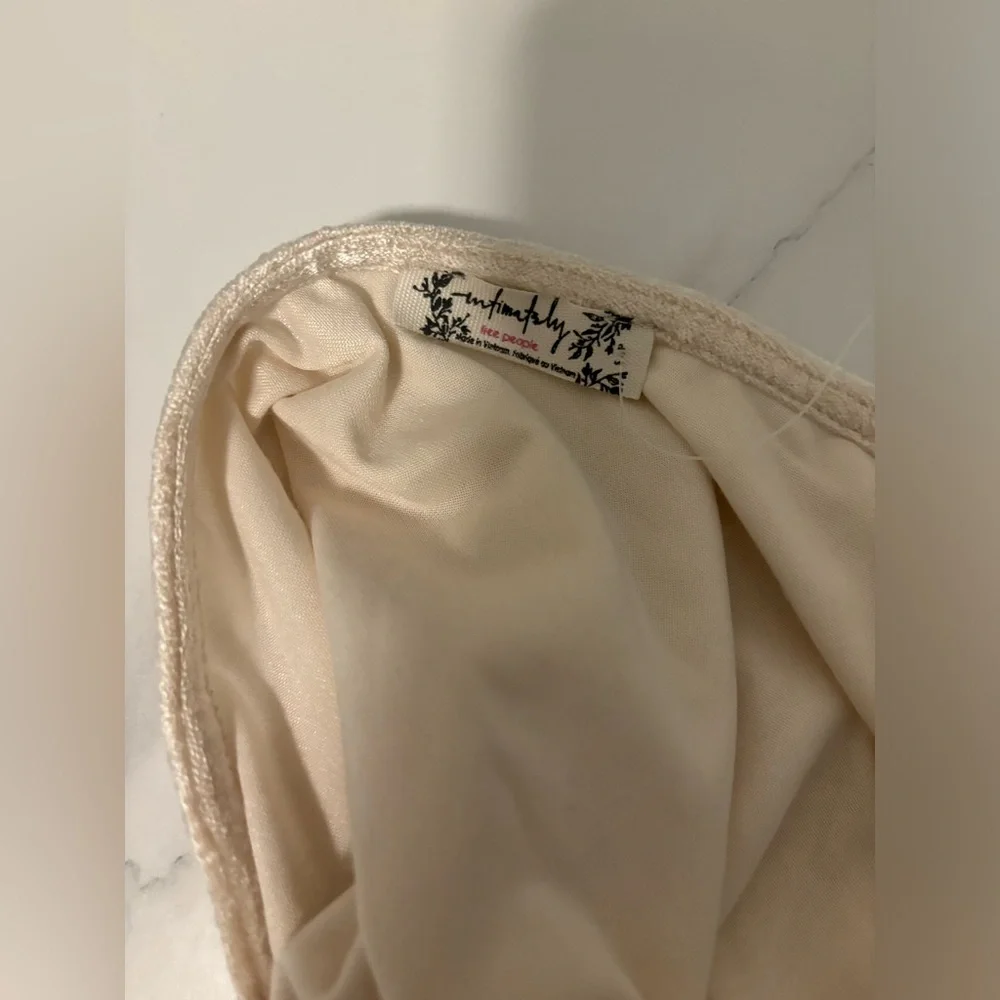 FREE PEOPLE ALL NIGHT VELVET TUNIC NWT SMALL - Picture 9 of 11